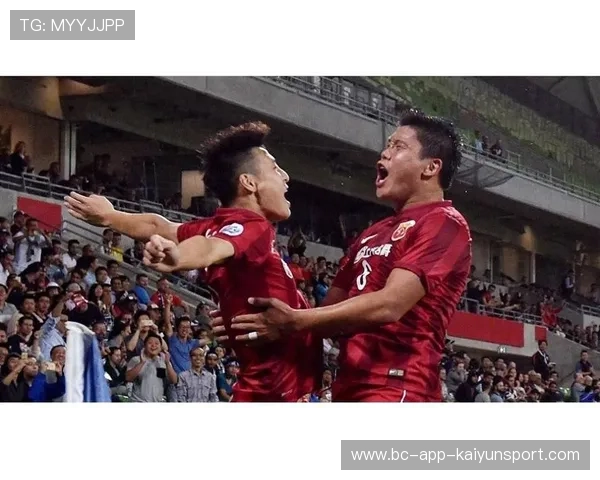 海港球队攻势如潮屡创纪录却无缘冠军令人唏嘘 海港球队攻势如潮屡创纪录却无缘冠军令人唏嘘