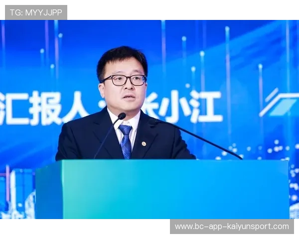 训练场紧急动员,国家队注入新策略应对突发变局 训练场紧急动员,国家队注入新策略应对突发变局